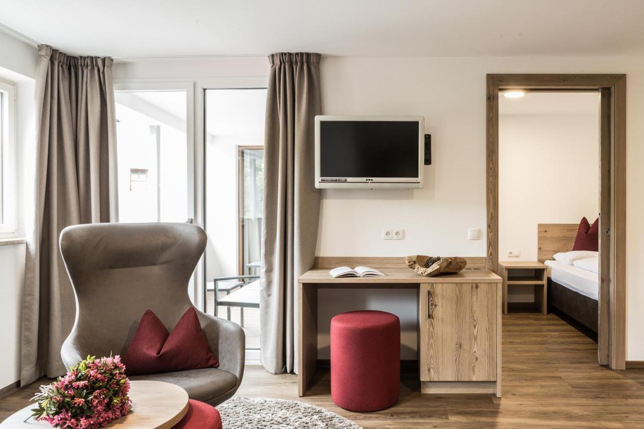 Hotel Zum Loewen - Al Leone Мельтина Экстерьер фото