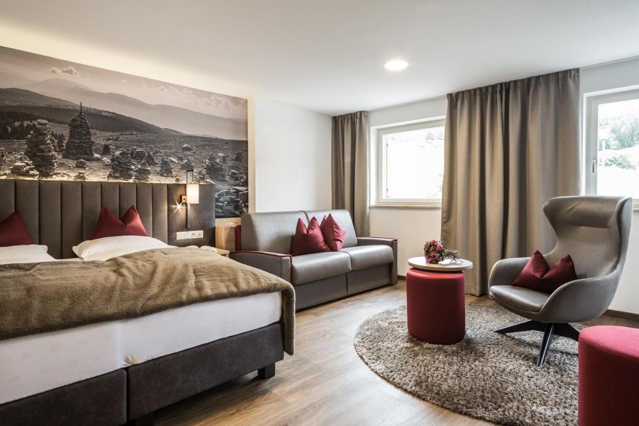 Hotel Zum Loewen - Al Leone Мельтина Экстерьер фото