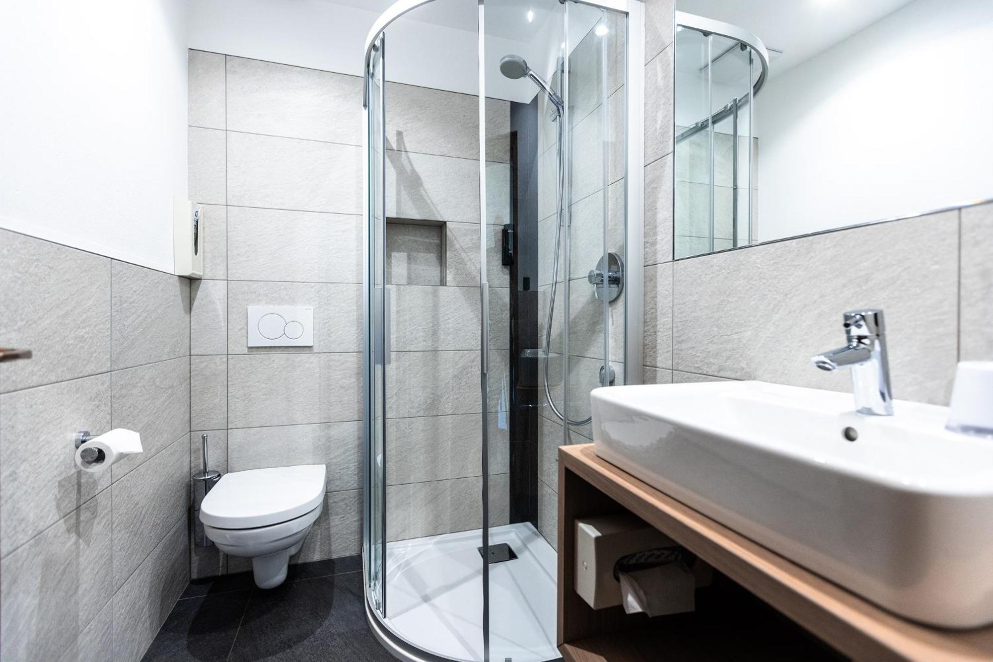 Hotel Zum Loewen - Al Leone Мельтина Экстерьер фото