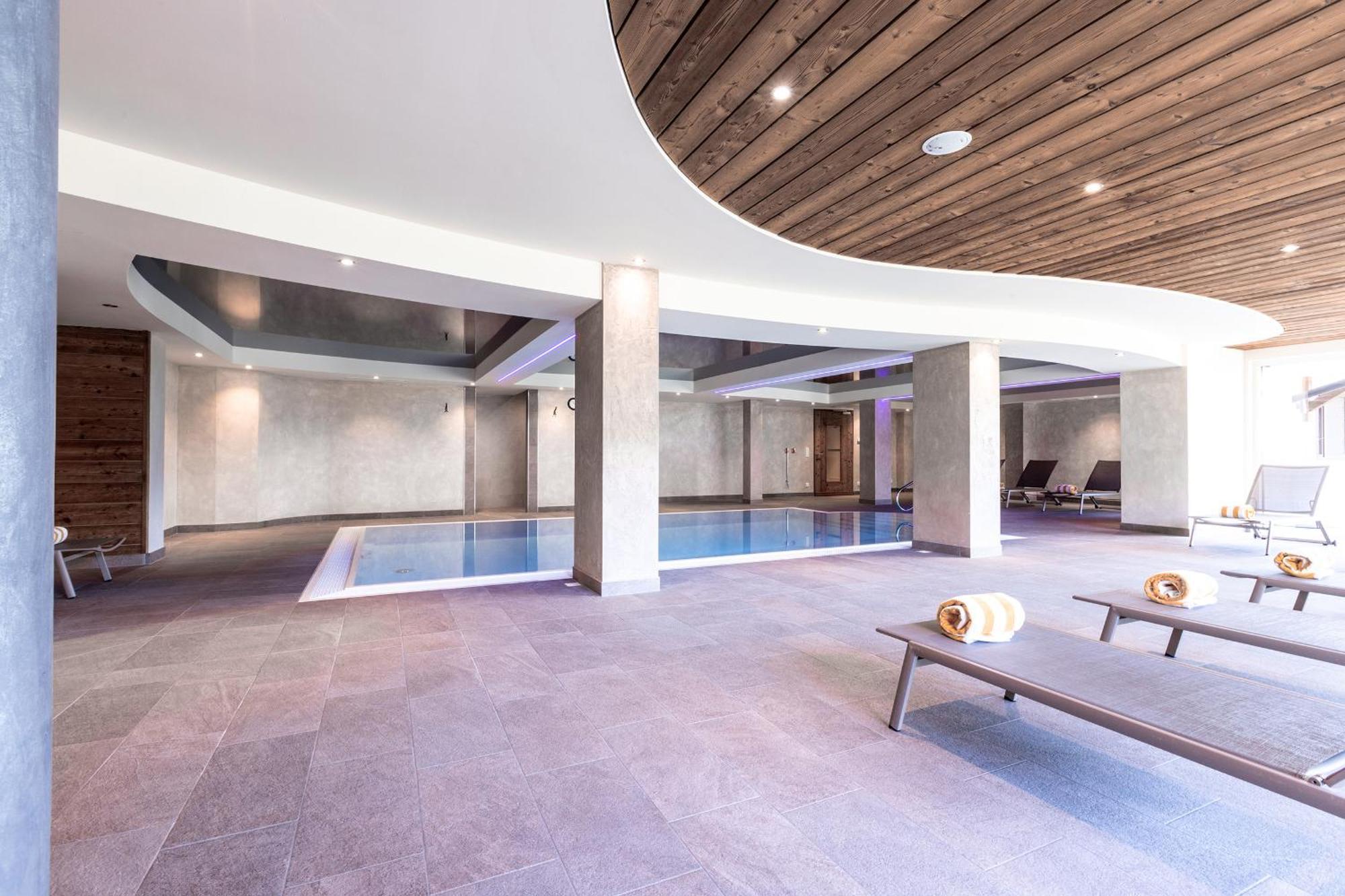 Hotel Zum Loewen - Al Leone Мельтина Экстерьер фото