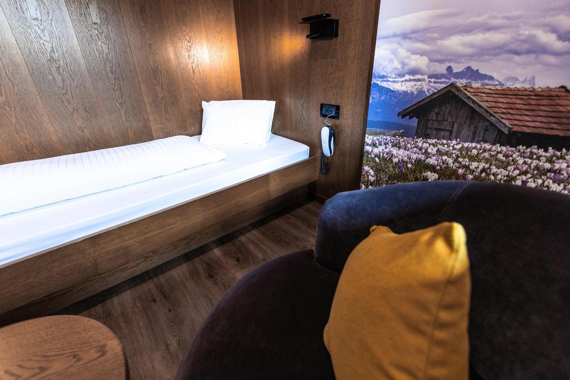 Hotel Zum Loewen - Al Leone Мельтина Экстерьер фото