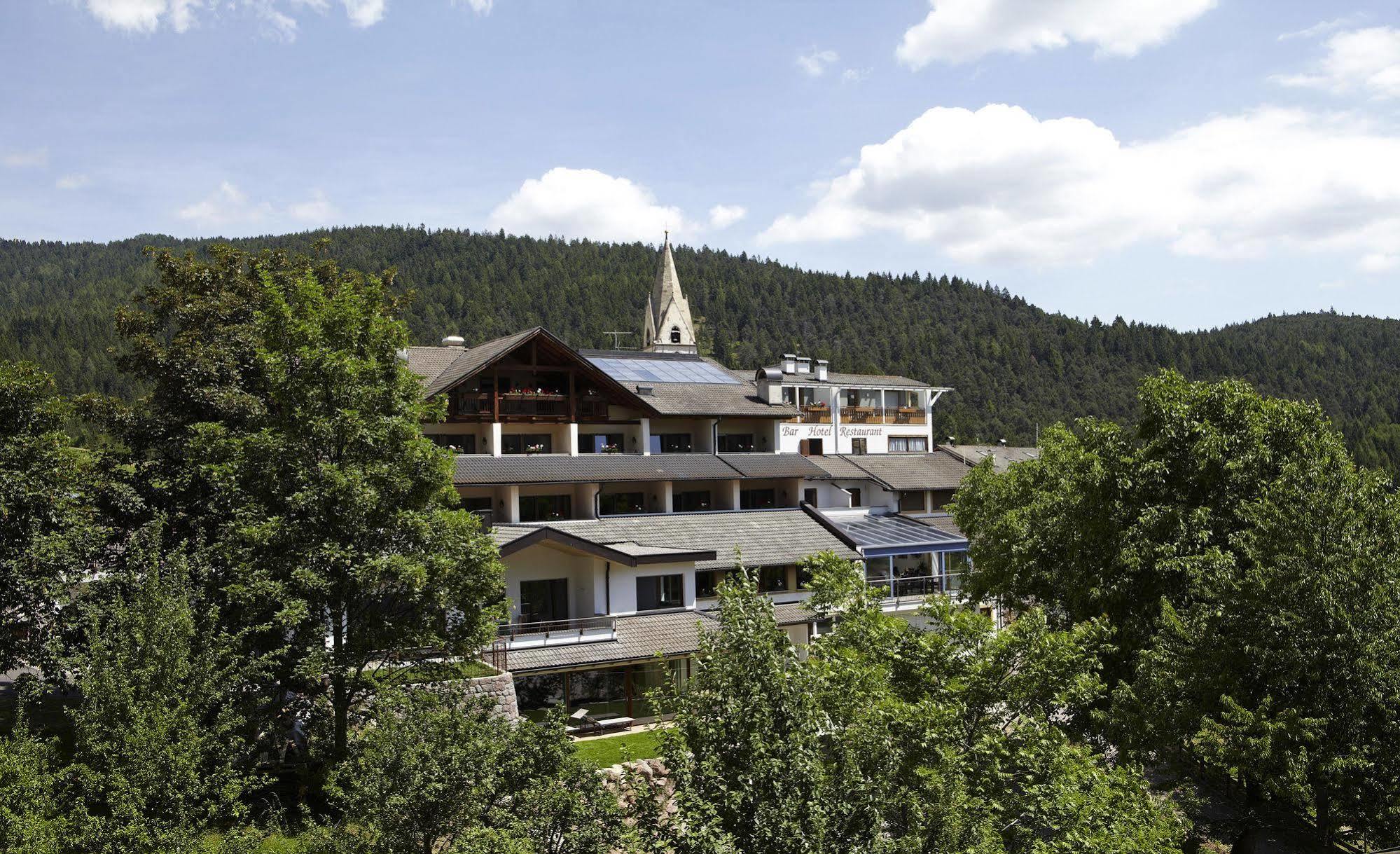 Hotel Zum Loewen - Al Leone Мельтина Экстерьер фото